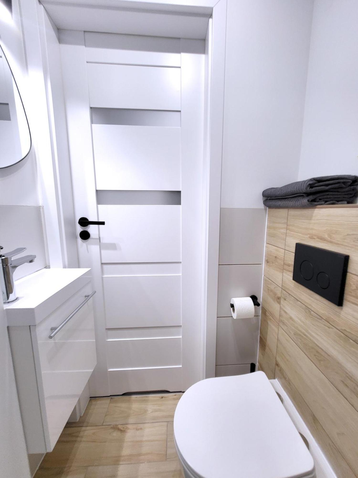 Enjoy! Srodmiescie Nowogrodzka Apartment วอร์ซอ ภายนอก รูปภาพ
